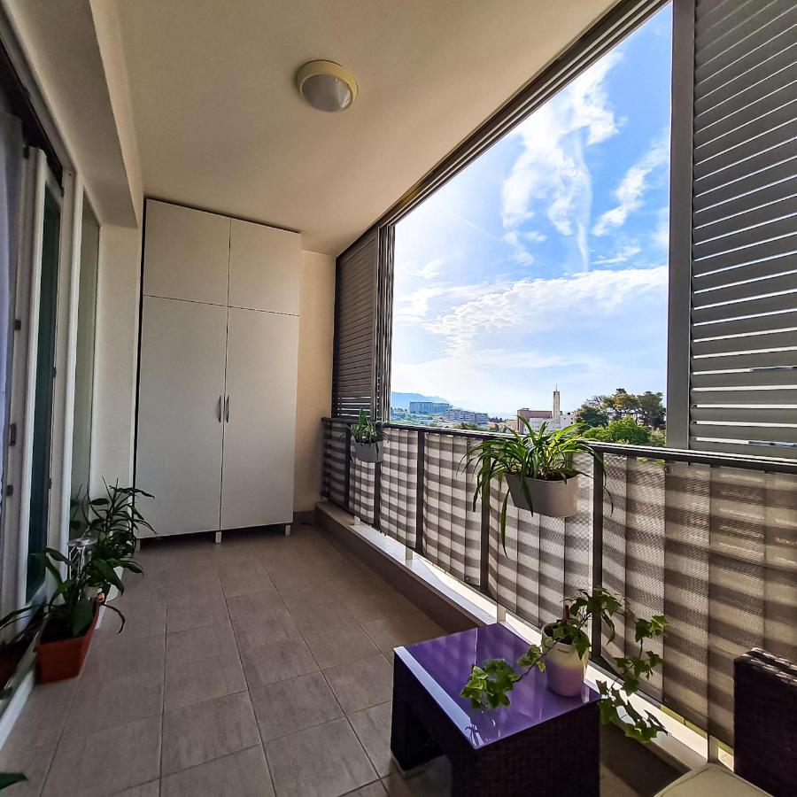 Apartment Azure *Close To The Beach Split Buitenkant foto