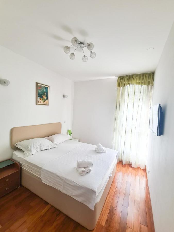 Apartment Azure *Close To The Beach Split Buitenkant foto